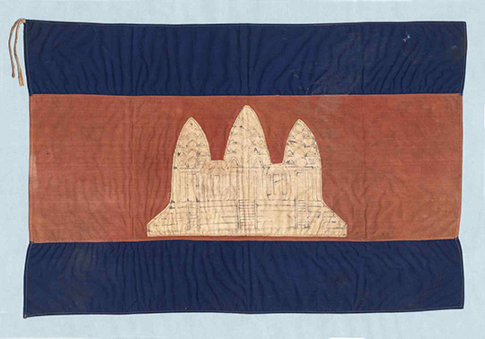 IISH Collection | Flag Front Uni National du Kampuchea | Photo by IISH